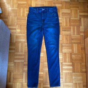 American eagle high waisted jegging (dream Jean). Size 10 long.